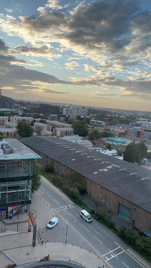Leeds City Centre Apartment Life Buitenkant foto